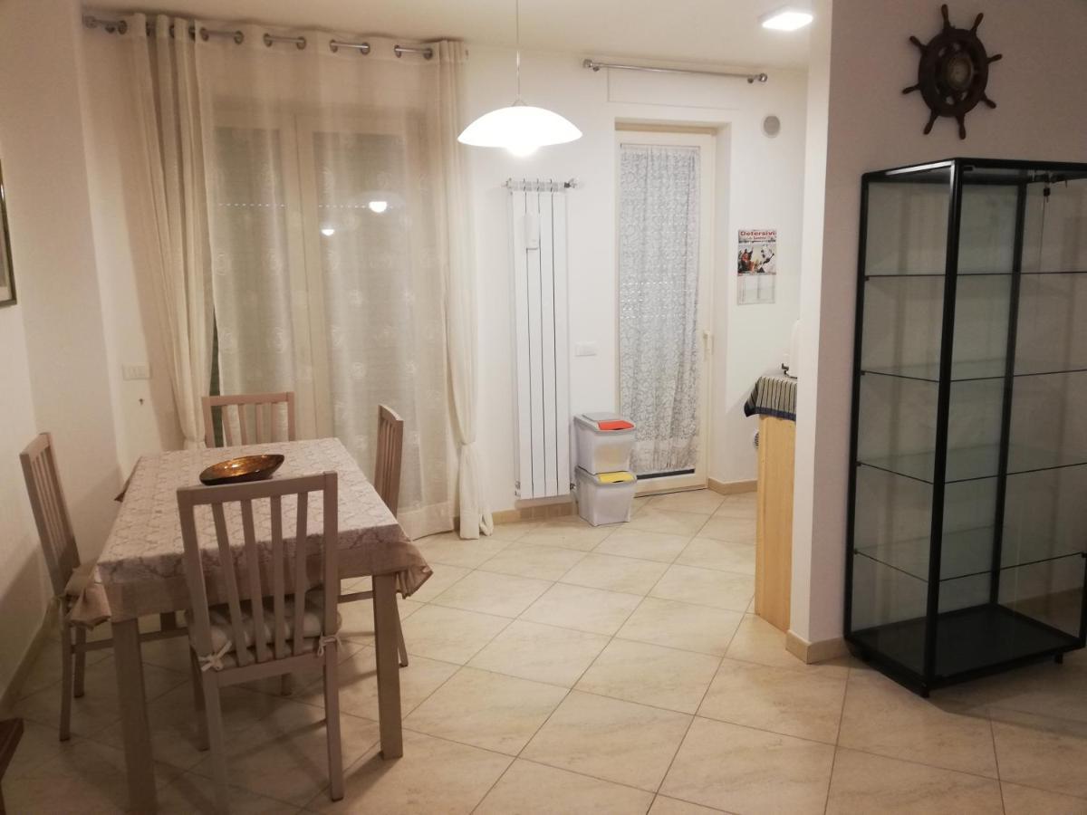 Levante Waterfront Bari Bagian luar foto