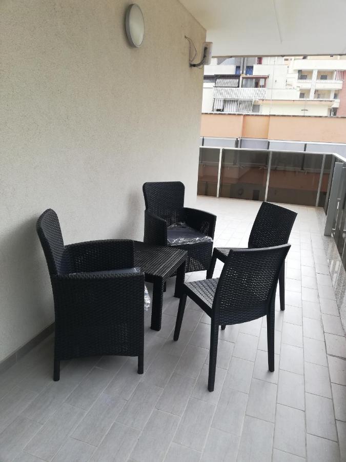 Levante Waterfront Bari Bagian luar foto