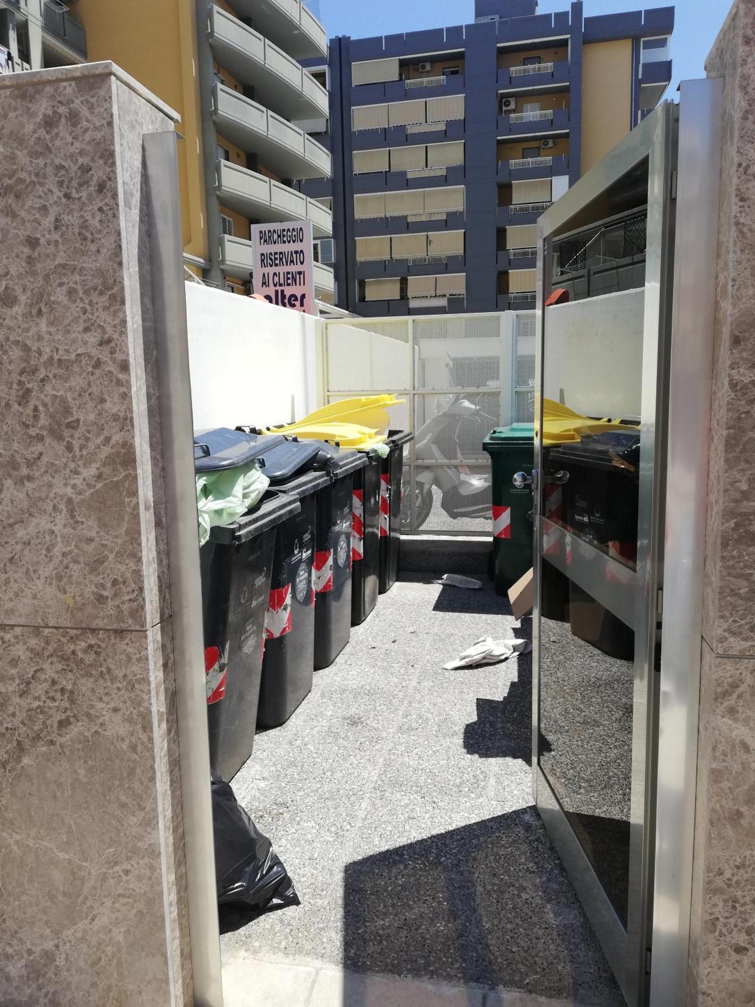 Levante Waterfront Bari Bagian luar foto